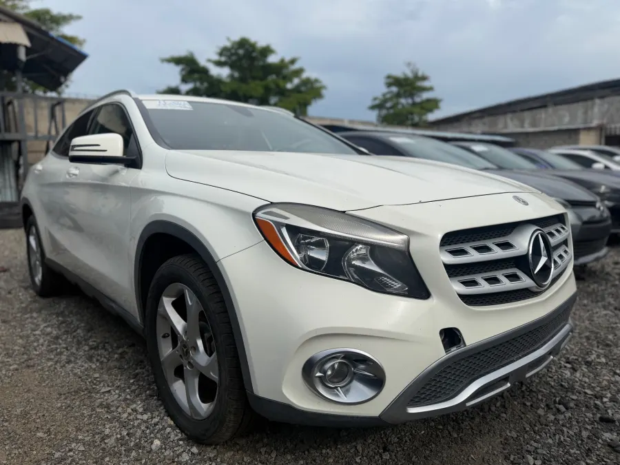 MERCEDES-BENZ GLA 250 2018