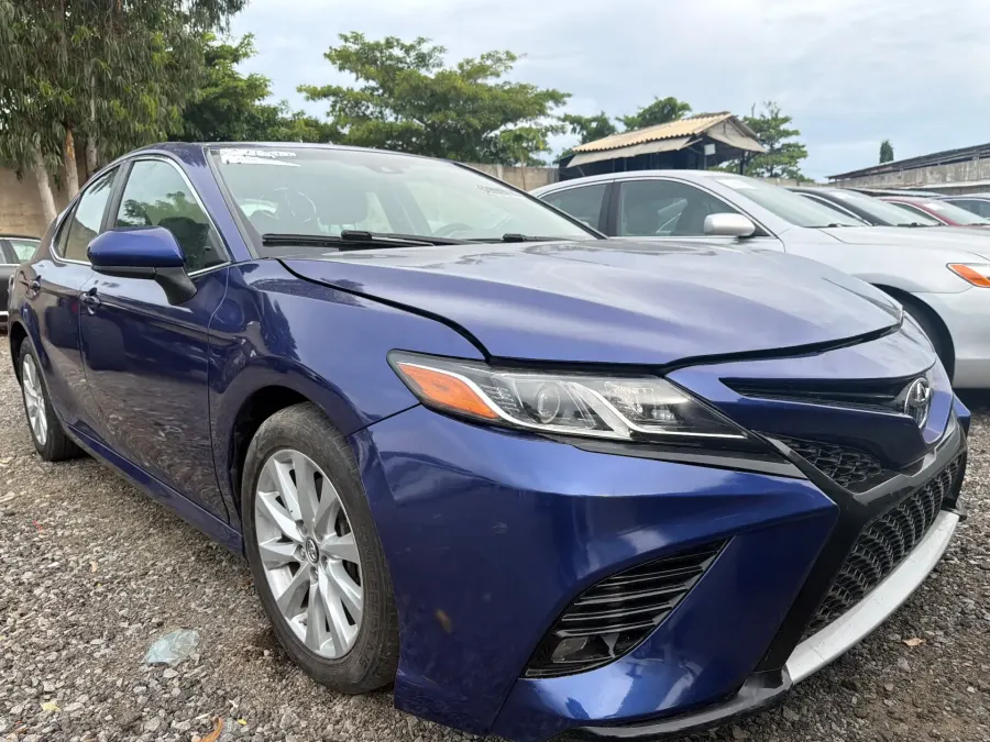 Toyota Camry 2018