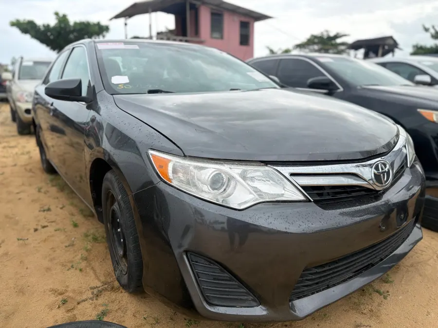 Toyota Camry 2012