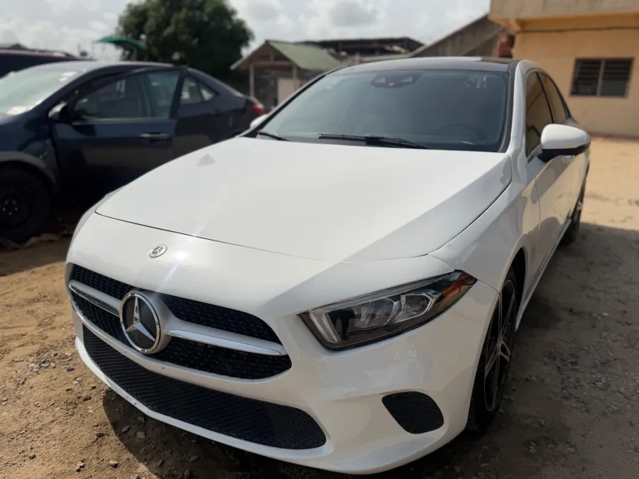 MERCEDES-BENZ GLA 2020