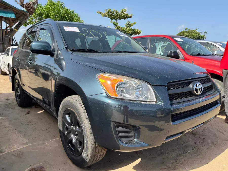 Toyota RAV4 2010